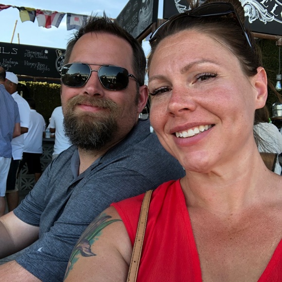 Meet your Posher, Stephanie - Picture 7 of 11